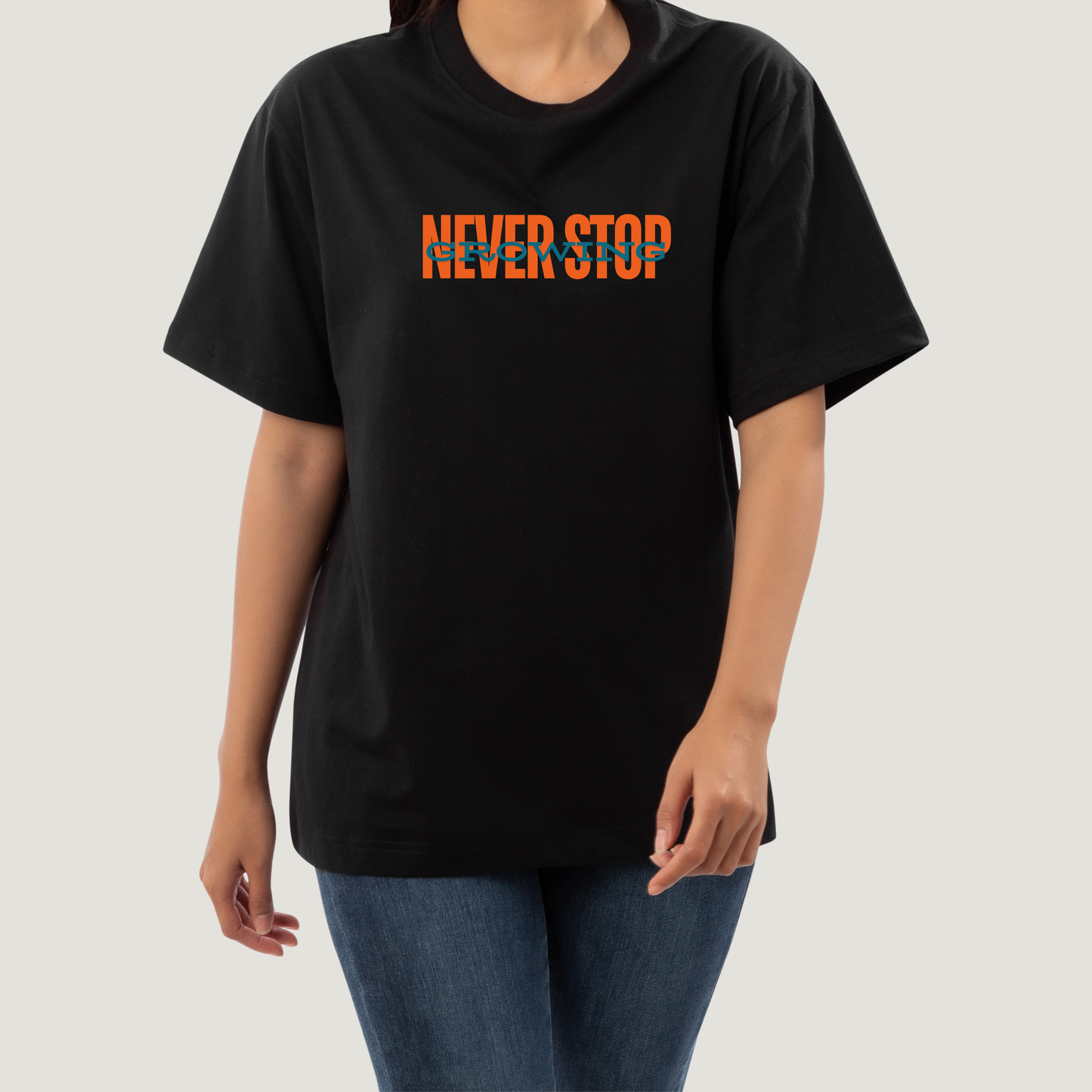 Never Stop Growing - Oversized T-Shirt